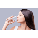 Có nên dùng cốc một tuần không rửa để uống nước?