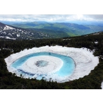 Nhật Bản: Mắt rồng khổng lồ kỳ bí xuất hiện mỗi năm một tuần